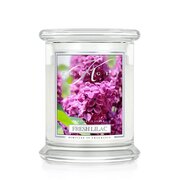 Kringle Candle Fresh Lilac vonná sviečka stredná 2-knôtová (411 g)