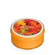Kringle Candle Leaves vonná sviečka (35 g)