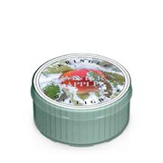 Kringle Candle Winter Apple vonná sviečka (35 g)