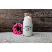 MILKHOUSE CANDLE Lilac & Wildflowers vonná sviečka MILKBOTTLE (227 g)