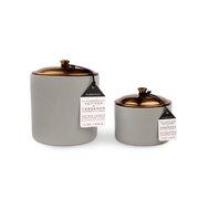 Paddywax HYGGE GREY VETIVER + CARDAMOM 3-knôtová vonná sviečka (15oz / 425g)