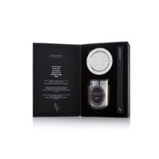 LADENAC Urban Senses Eau de Cypress vonná sviečka (200 g) v darčekovom balení