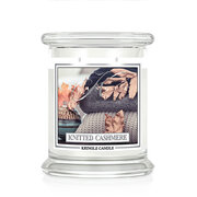 Kringle Candle Knitted Cashmere vonná sviečka stredná 2-knôtová (411 g)