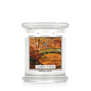 Kringle Candle Amber Wood vonná sviečka stredná 2-knôtová (411g)