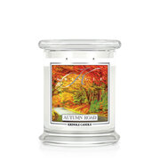 Kringle Candle Autumn Road vonná sviečka stredná 2-knôtová (411g)