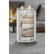 Kringle Candle Knit Sweaters vonná sviečka veľká 2-knôtová (624 g)