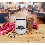 MILKHOUSE CANDLE Caramel Cold Brew vonná sviečka BUTTER JAR (624 g)