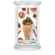 Kringle Candle  Cypress & Cinnamon vonná sviečka veľká 2-knôtová (624 g)