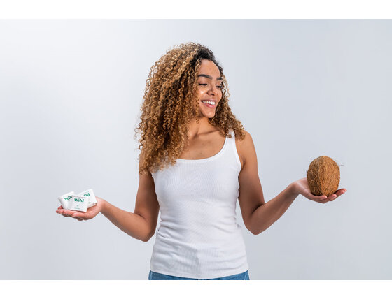 Wild coconut & vanilla deostick, 40 g náhradná náplň - 232177389_859505751335634_921856228588801187_n