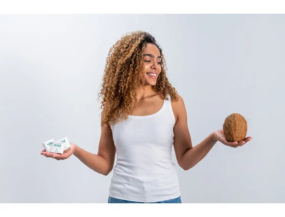 Wild coconut & vanilla deostick, 40 g náhradná náplň - 232177389_859505751335634_921856228588801187_n