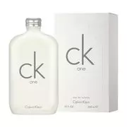 Parfém odznačky Calvin Klein typu One so striebornou krabičkou.